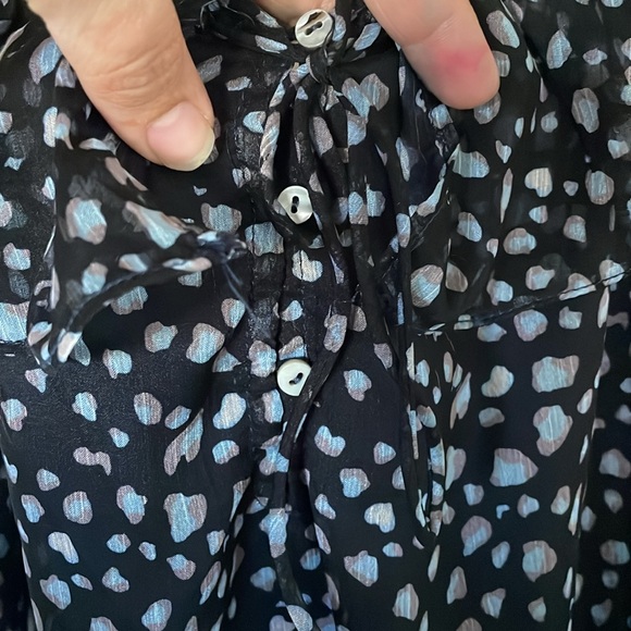 She + Sky women’s patterned long sleeve crop blouse - Picture 6 of 8